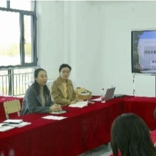 伟德国际1946官方网党支部召开深入学习习近平总书记关于教育重要论述专题学习会